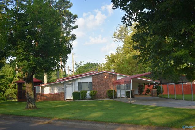 2123 Griffith Drive NW