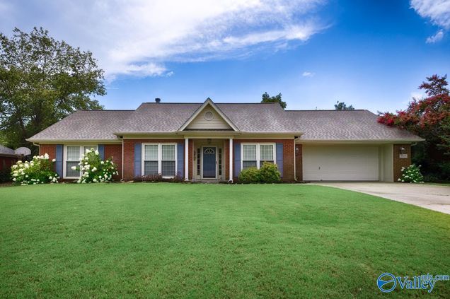 2819 Willowick Trail