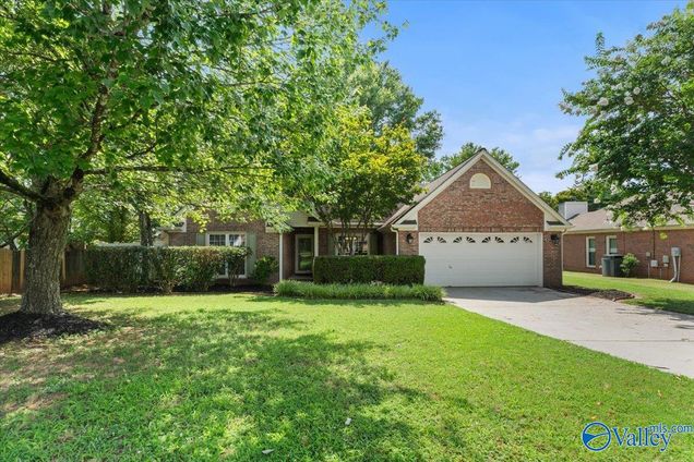 113 Tumbleweed Drive Madison, AL House Active - Photo 1 of 33. Opens carousel modal