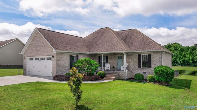 61 Berkshire Lane Albertville, AL House Active - Photo 1 of 40. Opens carousel modal