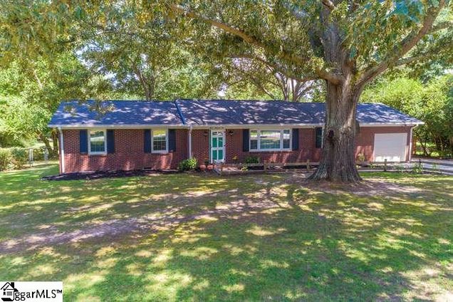 305 Rosewood Circle Mauldin, SC House Sold - Photo 1 of 33. Opens carousel modal