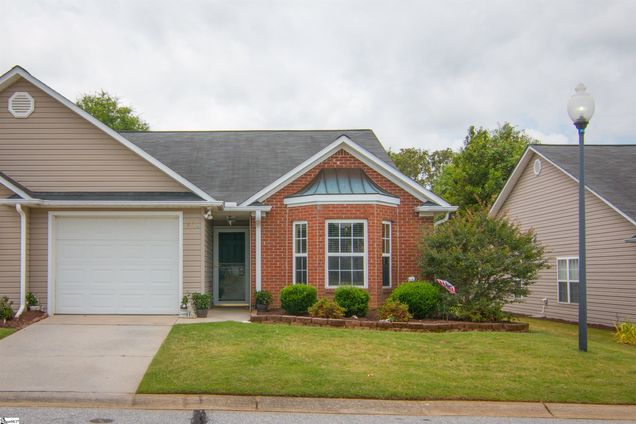 10 Magnolia Crest Drive Simpsonville, SC Condo Sold - Photo 1 of 16. Opens carousel modal