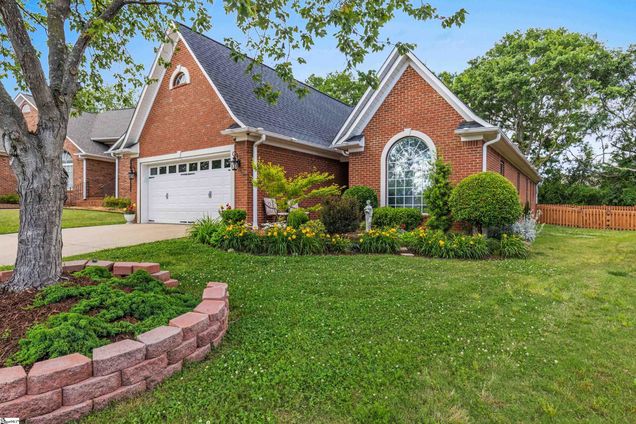 413 Rambling Rose Way