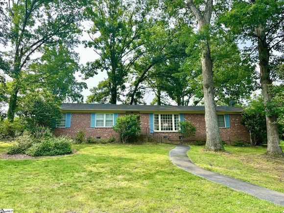 17 Homewood Avenue Taylors, SC House Active - Photo 1 of 14. Opens carousel modal