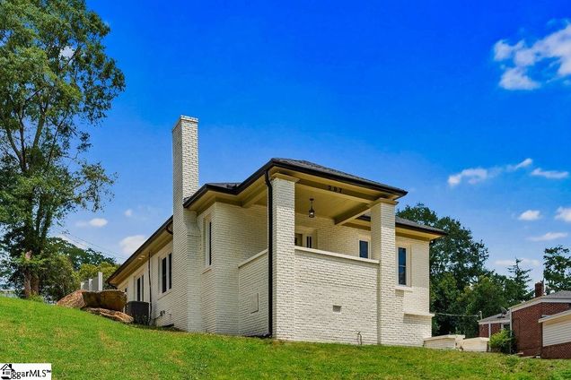 297 S High Point Road