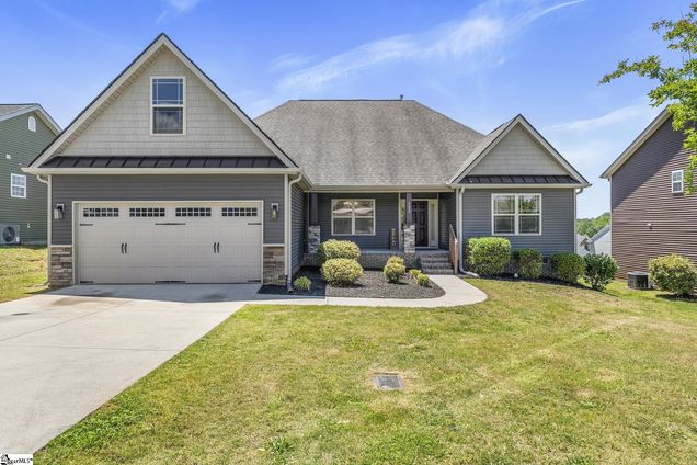 122 Corinth Drive Piedmont, SC House Active - Photo 1 of 41. Opens carousel modal
