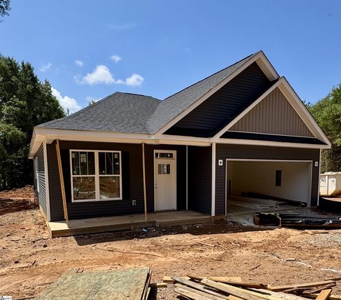 245 Black Road Simpsonville, SC House Active - Photo 1 of 2. Opens carousel modal