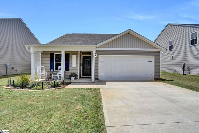 235 Penny Bennett Road Spartanburg, SC House Active - Photo 1 of 35. Opens carousel modal