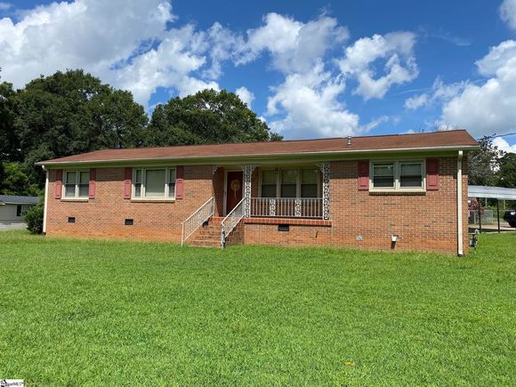 227 Dogwood Circle