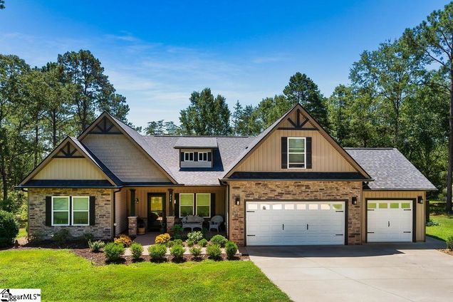 234 Jennings Road Chesnee, SC House Active - Photo 1 of 35. Opens carousel modal