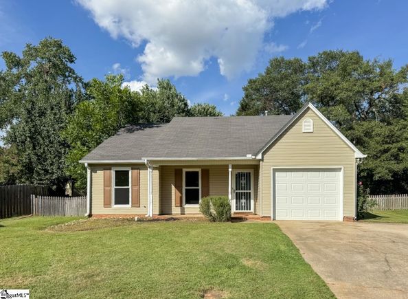 7 E Long Creek Court Simpsonville, SC House Active - Photo 1 of 29. Opens carousel modal