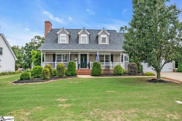 304 Clevington Way Simpsonville, SC House Active - Photo 1 of 50. Opens carousel modal