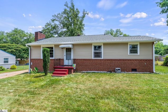 12 N Acres Drive Greenville, SC House Active - Photo 1 of 19. Opens carousel modal