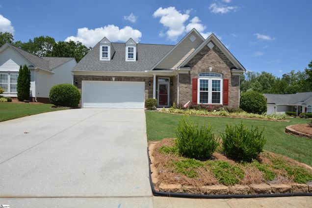 2 Bamburg Brae Court
