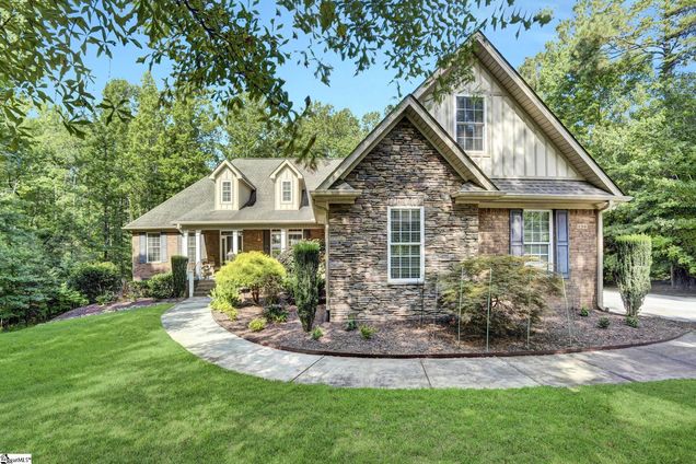 154 Birkdale Drive Spartanburg, SC House Active - Photo 1 of 30. Opens carousel modal