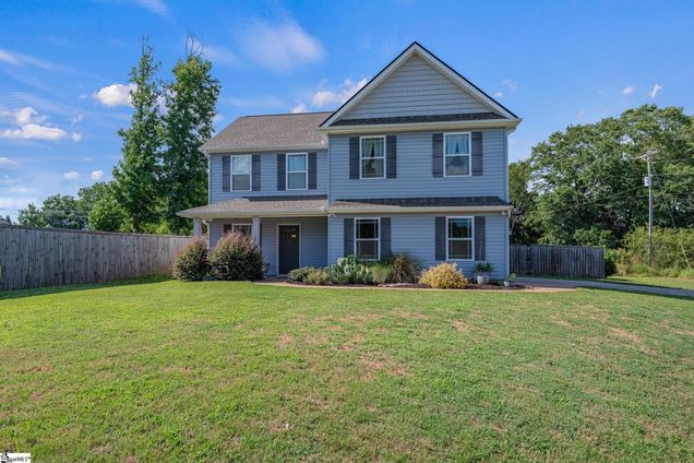 139 N Lakeview Drive Duncan, SC House Active - Photo 1 of 33. Opens carousel modal