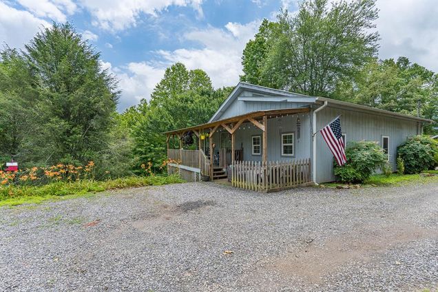 329 Chalet Circle
