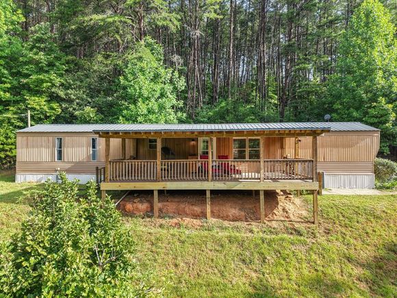 12 Ridge Trail