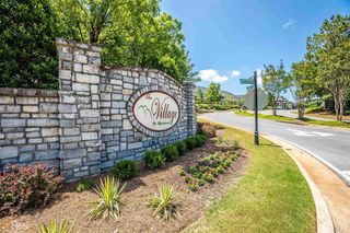 1304 Village Blvd Se
