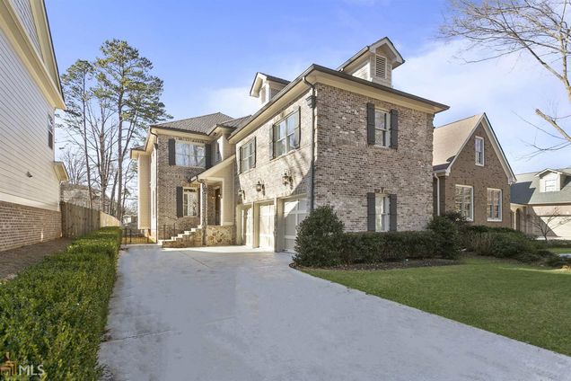 3172 3172 Silver Lake Dr 3172 3172 Silver Lake Dr