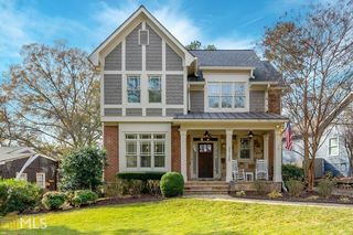 2720 Skyland Dr NE