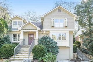 1347 Normandy Dr NE