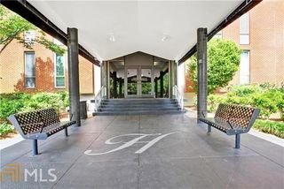 3060 Pharr Ct Unit 204