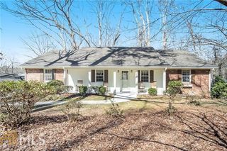 1634 E Nancy Creek Dr Ne