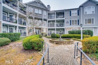 4100 Paces Walk SE Unit 1107