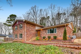 1434 Bubbling Creek Road Ne