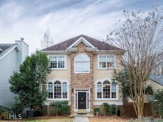 1311 Oaklawn Ave NE