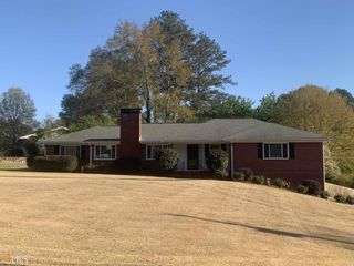 200 Northwood Dr NE