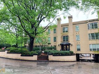 209 14Th St NE Unit 201