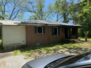 2280 Mcmillan Dr