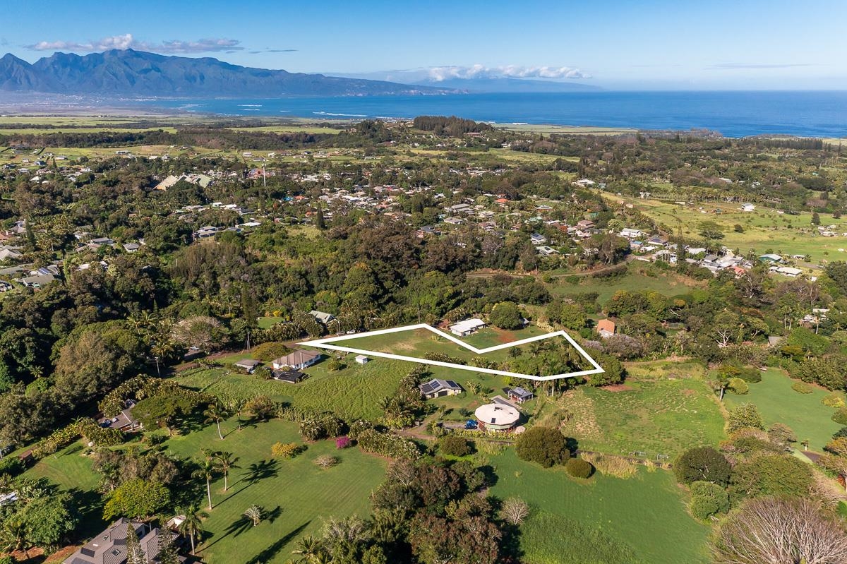 859 Hog Back Rd Unit B  