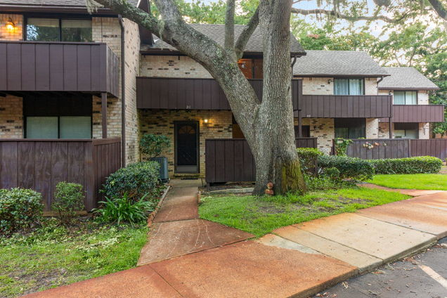 3871 Indian Trail Destin, FL Townhouse Active - Photo 1 of 20. Opens carousel modal