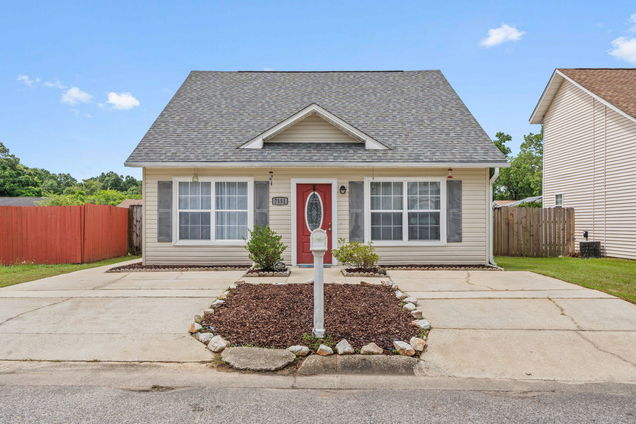 7151 Heather Oaks Drive
