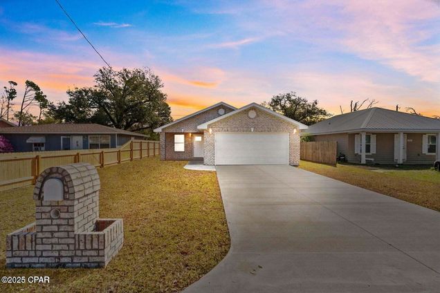 804 Kirklin Avenue Panama City, FL House Active - Photo 1 of 28. Opens carousel modal