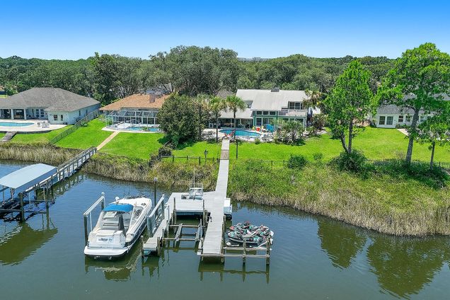 142 Indian Bayou Drive