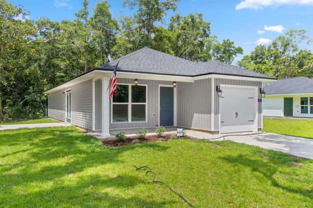 631 Passion Flower Street DeFuniak Springs, FL House Active - Photo 1 of 14. Opens carousel modal