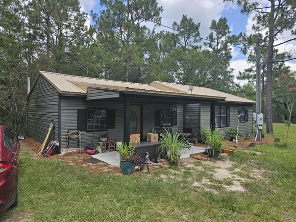 400 Seven Oaks Road DeFuniak Springs, FL House Active - Photo 1 of 15. Opens carousel modal