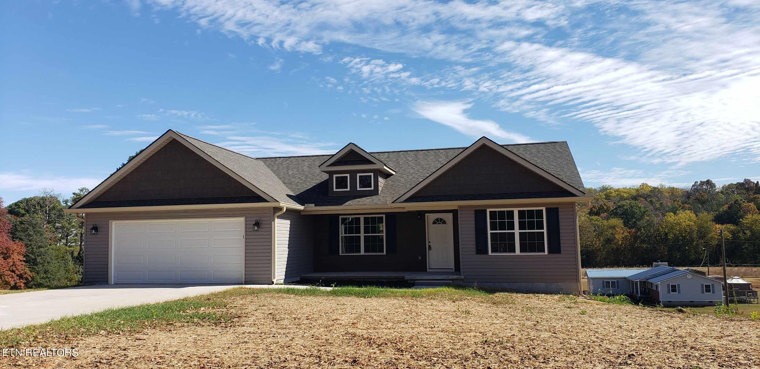 208 Thompson Farm Rd