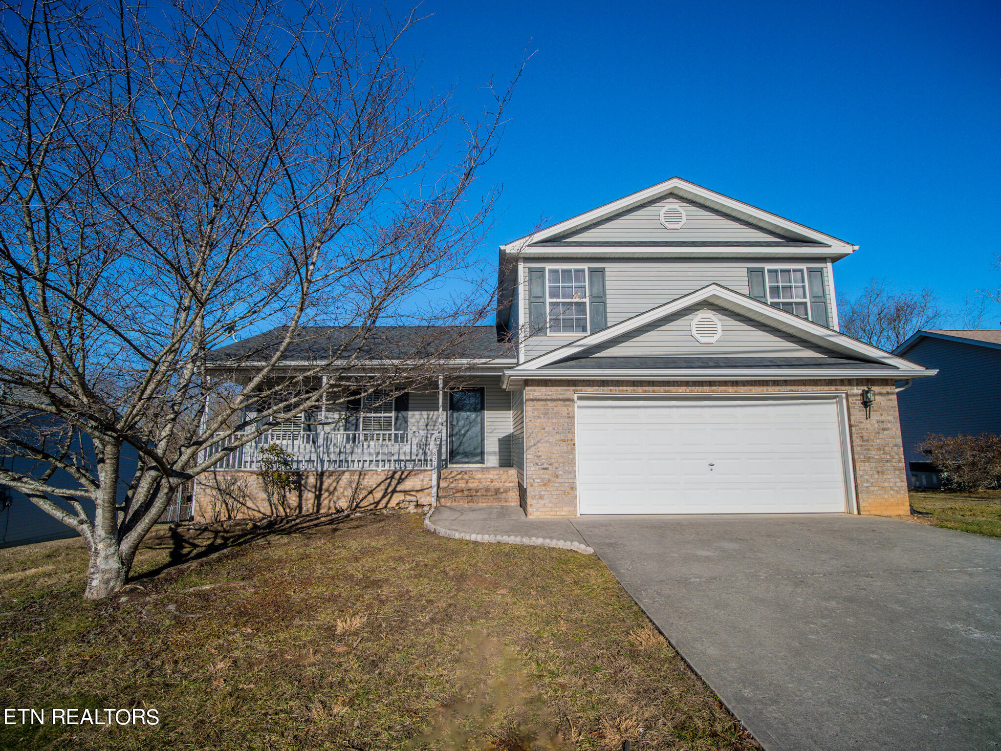 8213 Oak Ter Ln  