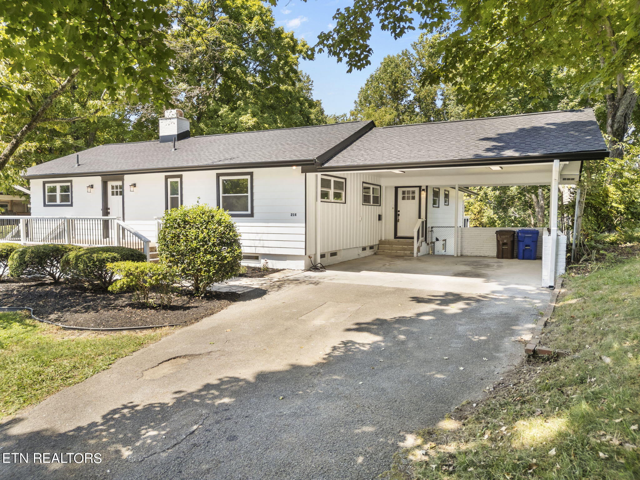 214 Outer Dr, Oak Ridge, TN 37830 Estately 🧡 MLS 1276280