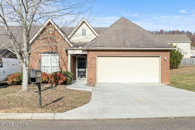 6173 E Mcmillan Creek Drive