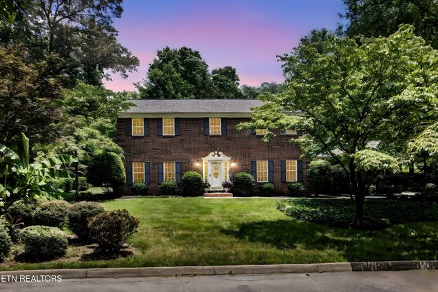 404 Woodland Trace Drive