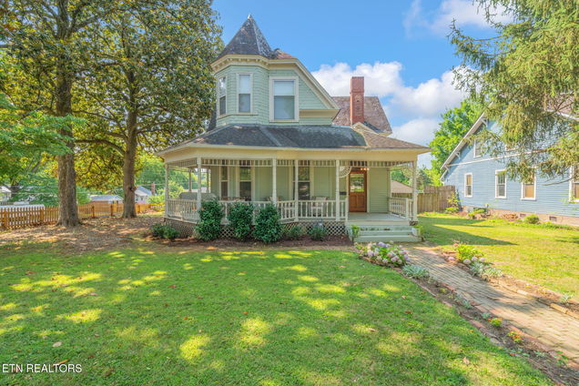 2038 Jefferson Ave