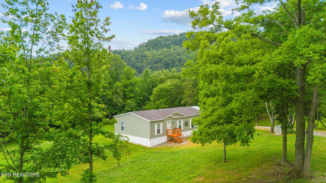 3329 Stinking Creek Rd