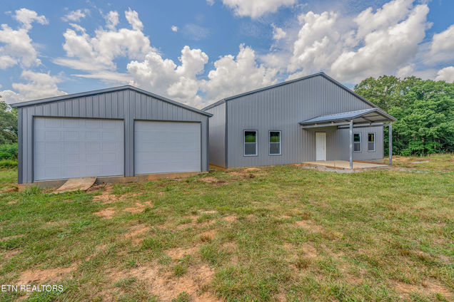 1607 Tom Mccall Rd