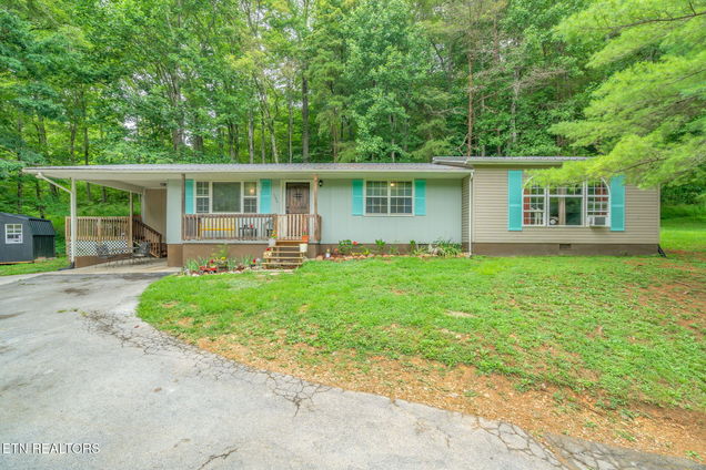1386 Walker Ford Rd Maynardville, TN House Active - Photo 1 of 35. Opens carousel modal